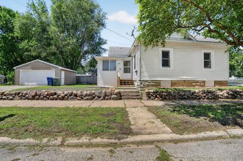 499 Columbia St, Waterloo, IA, 50703-3621 | Card Image