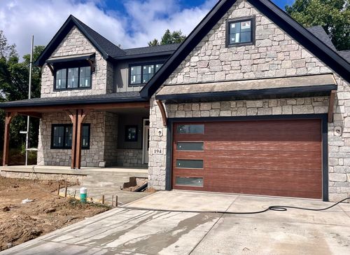 194 N Cricket Knoll Ct, Valparaiso, IN, 46385-0013 | Card Image