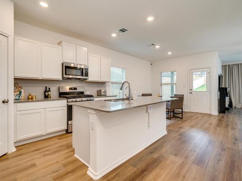1208 Sweetspire St, Leander, TX, 78641-5588 | Card Image