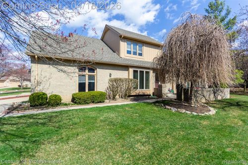 1256 Autumn Dr, Troy, MI, 48098-5107 | Card Image