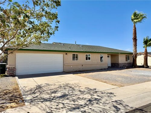 3253 N Clark St, Kingman, AZ, 86401-3717 | Card Image