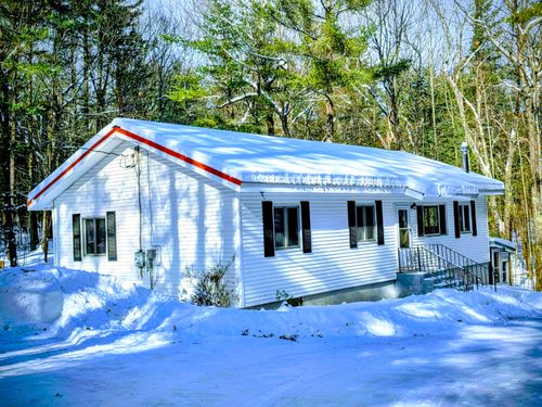 55 Dogwood St, Jay, NY, 12941-2318 | Card Image