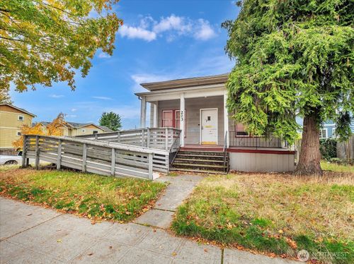 203 23rd Ave, Seattle, WA, 98122-6020 | Card Image