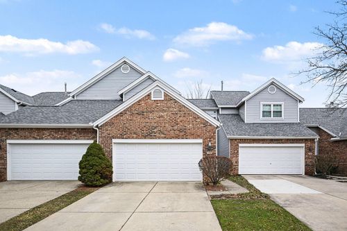 4356 Pine Ridge Ct, Ann Arbor, MI, 48105-2795 | Card Image