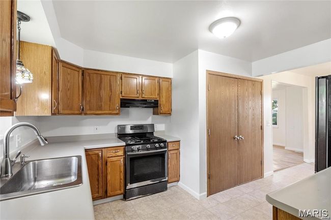 Kitchen | Image 8