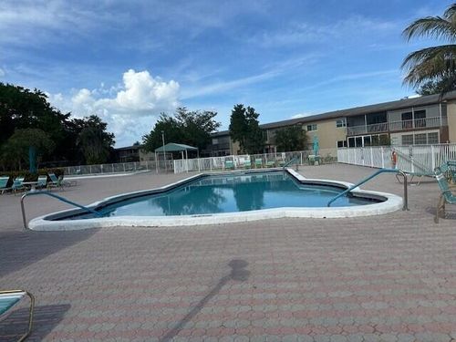 204-7605 Nw 5th Ct, Margate, FL, 33063-7493 | Card Image