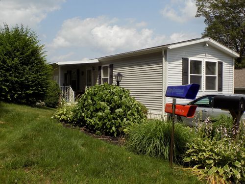 6 Sycamore Rd, Southington, CT, 06489-1435 | Card Image
