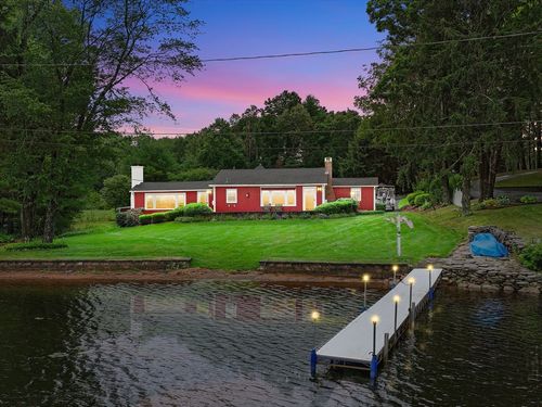 17 Moorings Way, West Brookfield, MA, 01585 | Card Image