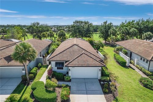 10561 Avila Cir, FORT MYERS, FL, 33913-7040 | Card Image