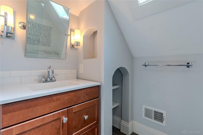 132 Delaware St, House other with 3 bedrooms, 2 bathrooms and 2 parking in Denver CO | Image 21