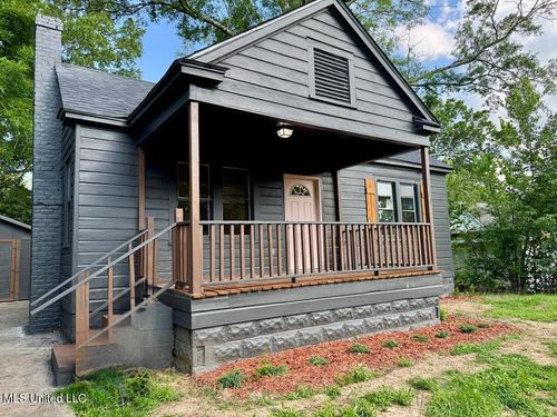 319 S 4th St, McComb, MS, 39648-4701 | Card Image