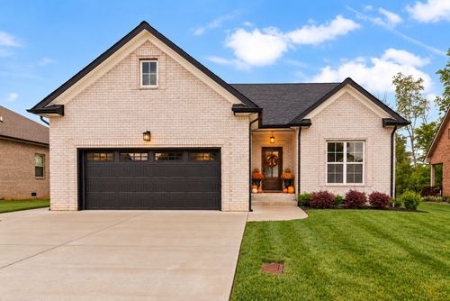 824 Brown Swiss Ct, Clarksville, TN, 37043-2292 | Card Image