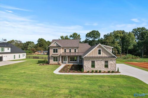 20805 Jeremiah Ln, Athens, AL, 35611-5202 | Card Image