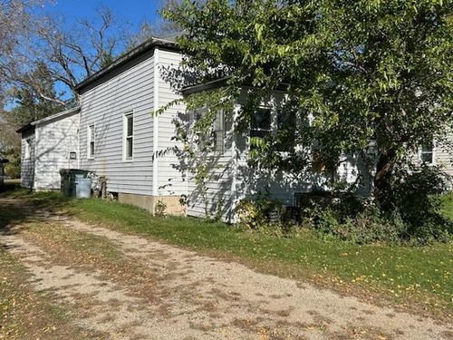 1429 1st Ave Ne, Glenwood, MN, 56334-1931 | Card Image