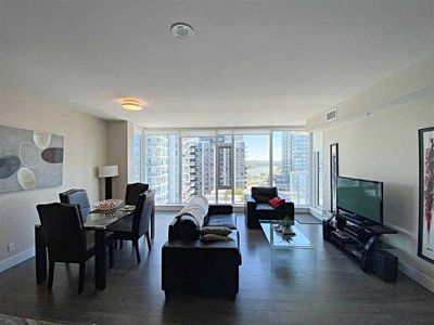 1305 - 510 6 Ave Se, Condo with 2 bedrooms, 2 bathrooms and 1 parking in Calgary AB | Image 3