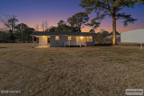 101 W Pine Forest Rd, Mount Olive, NC, 28365-8328 | Card Image