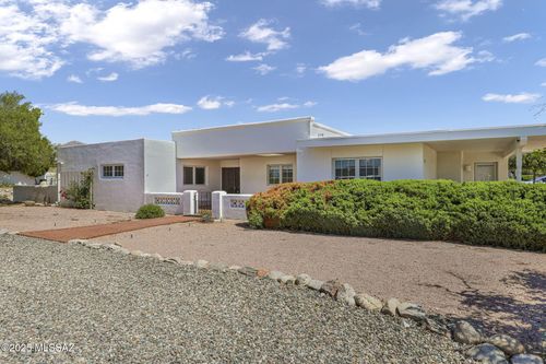 5160 N Northridge Cir, Tucson, AZ, 85718-5652 | Card Image