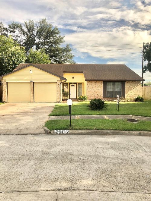 2502 Copper Valley Ct, Houston, TX, 77067-1804 | Card Image