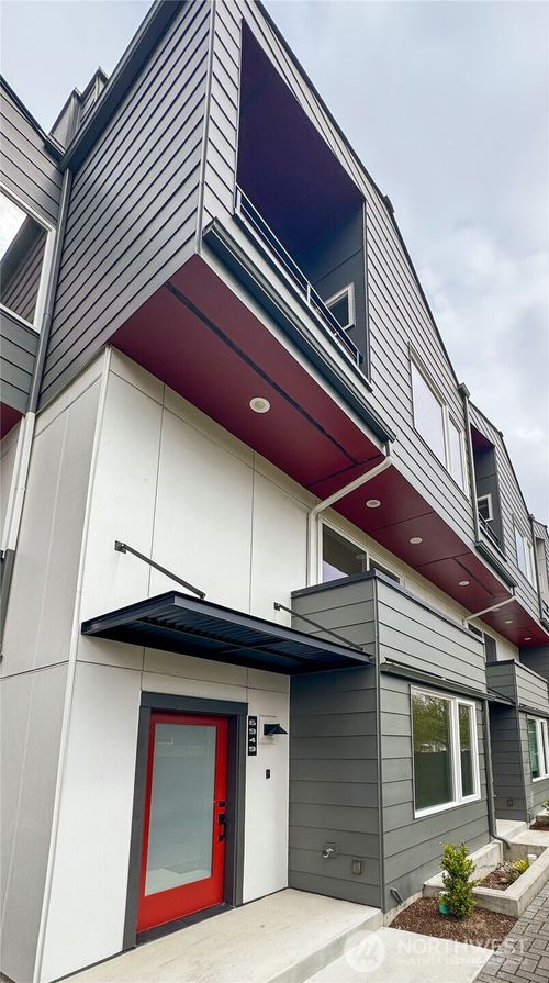 6949 42nd Ave S, Seattle, WA, 98118-3512 | Card Image