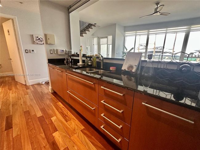 STE-4M - 400 Alton Rd, Condo with 1 bedrooms, 2 bathrooms and null parking in Miami Beach FL | Image 14