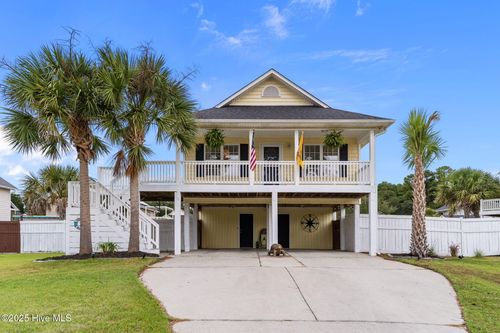 725 Ocracoke Dr, Wilmington, NC, 28412-3299 | Card Image
