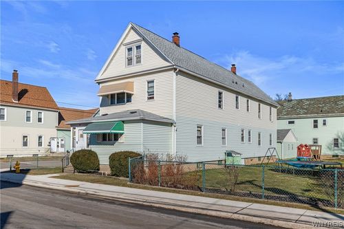 186 Center St, Lackawanna, NY, 14218-2302 | Card Image