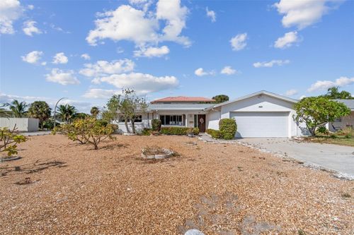 701 64th Ave, ST PETE BEACH, FL, 33706-2109 | Card Image