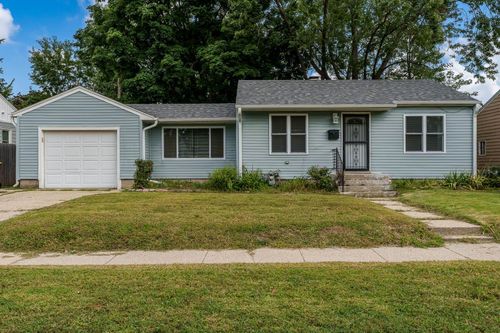 304 Renrose Ave, Loves Park, IL, 61111-4048 | Card Image