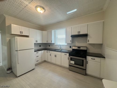 1-9 Wheeler St, West Orange, NJ, 07052-5366 | Card Image