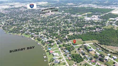 312 Natchez St, Baytown, TX, 77520-1543 | Card Image