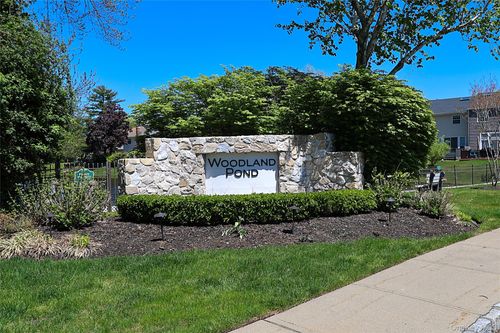 52-52 Holiday Dr, Woodbury, NY, 11797-2315 | Card Image