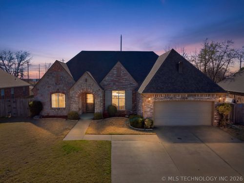 12016 Date Ave, Jenks, OK, 74037-3272 | Card Image