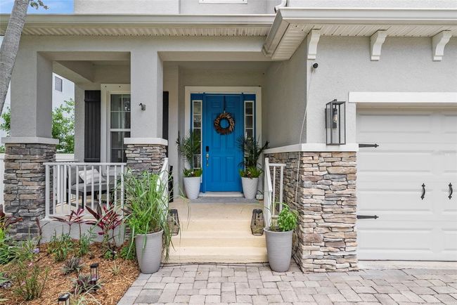 inviting front porch | Image 54