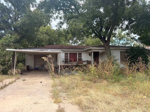 1114 W Mesquite St, Coleman, TX, 76834-4726 | Card Image