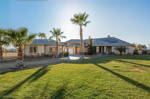 3200 Peggy Ave, Pahrump, NV, 89048-9465 | Card Image