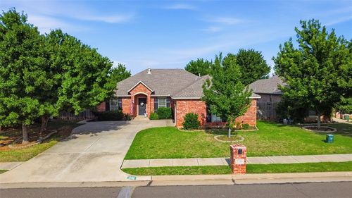 2146 Thomas Trl, Edmond, OK, 73003-2234 | Card Image