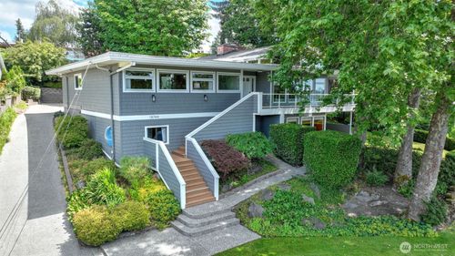 18744 Kenlake Pl Ne, Kenmore, WA, 98028-3237 | Card Image