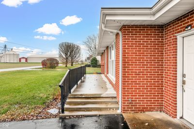 8123 E County Road 300 N, House other with 3 bedrooms, 1 bathrooms and null parking in Seymour IN | Image 3