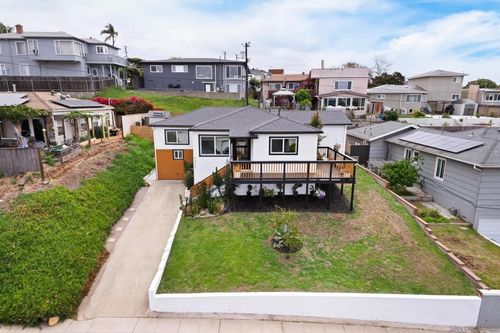 5463 San Onofre Ter, San Diego, CA, 92114-6312 | Card Image