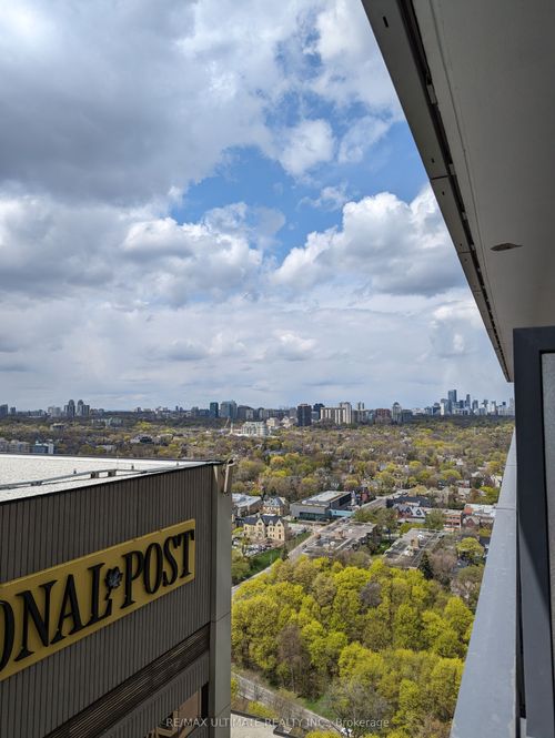 2602-395 Bloor St E, Toronto, ON, M4W0B4 | Card Image