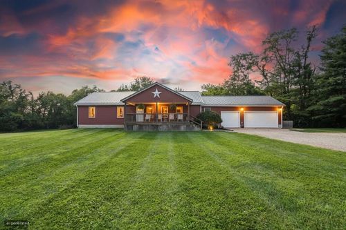 9133 Greeno St Sw, Stoutsville, OH, 43154-9703 | Card Image