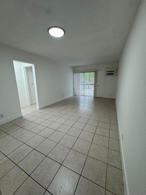 35-510 Lake Shore Dr, Lake Park, FL, 33403-3582 | Card Image