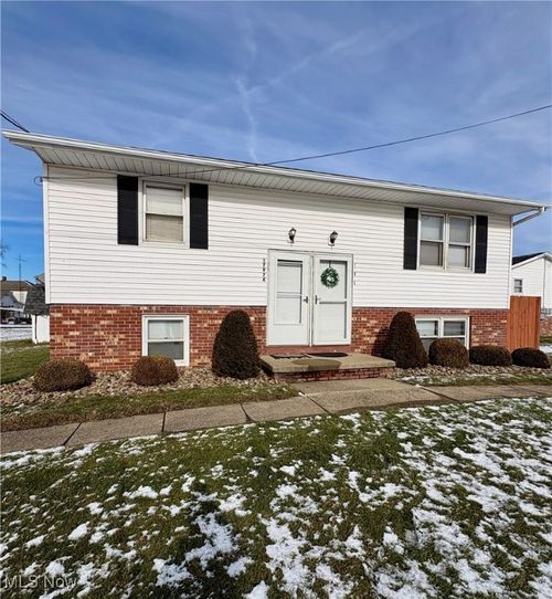 17974 1st St, Beloit, OH, 44609-9621 | Card Image