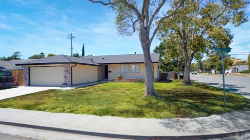 313 Lily St, Fairfield, CA, 94533-1530 | Card Image