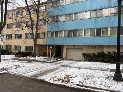 apt-1l-737 Ridge Ave, Evanston, IL, 60202-2675 | Card Image