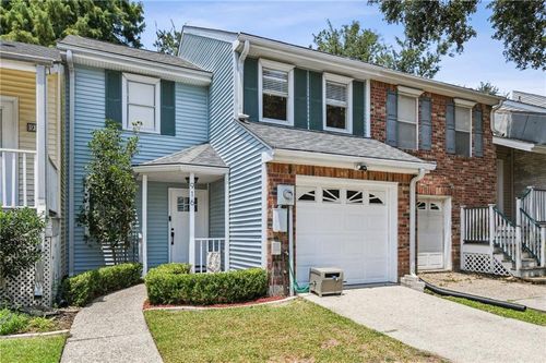 916 Old Metairie Dr, Metairie, LA, 70001-6305 | Card Image