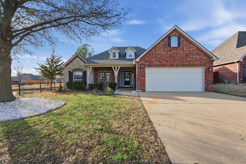 11112 S 3rd St, Jenks, OK, 74037-3283 | Card Image