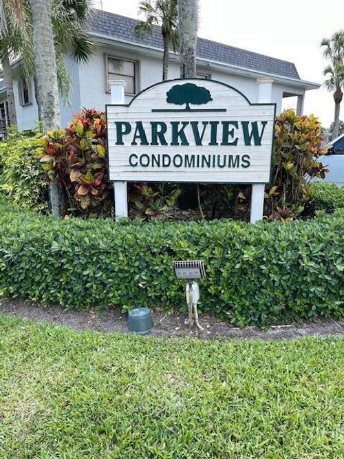 g11-1201 Se Parkview Pl, Stuart, FL, 34994-5403 | Card Image