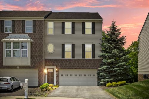 118 Maple Ridge Ct, Canonsburg, PA, 15317-7302 | Card Image