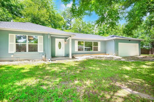 4004 4th St, Greenville, TX, 75401-5821 | Card Image